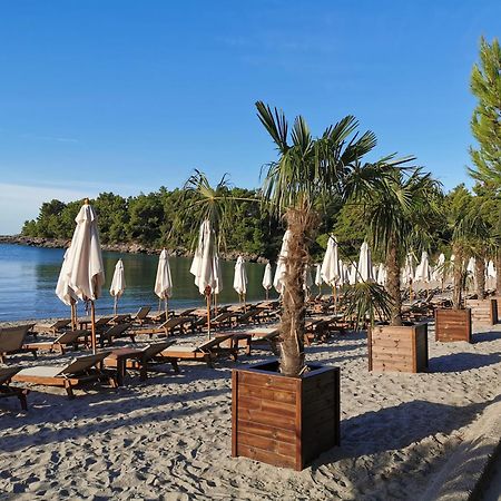 Maki Apartments - Plavi Horizonti Beach Тиват Экстерьер фото