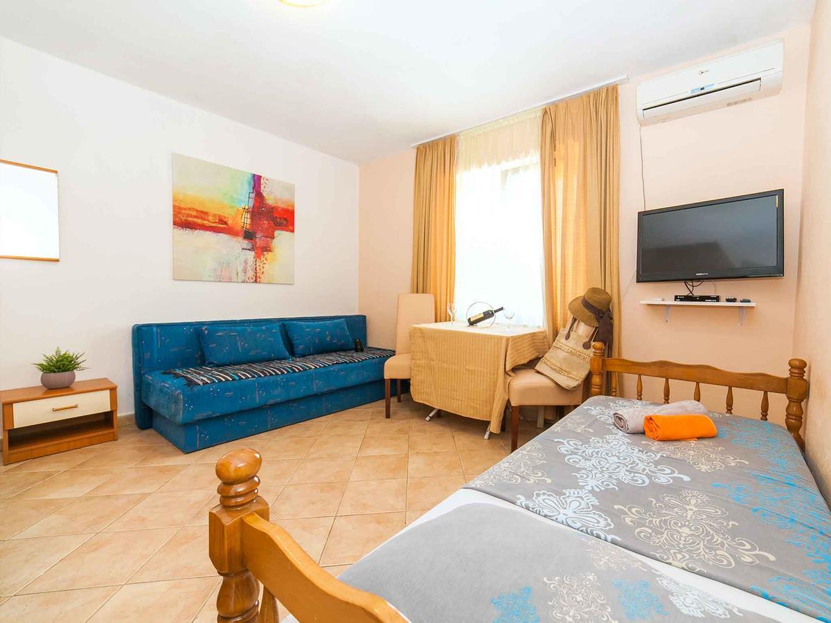 Maki Apartments - Plavi Horizonti Beach Тиват Экстерьер фото