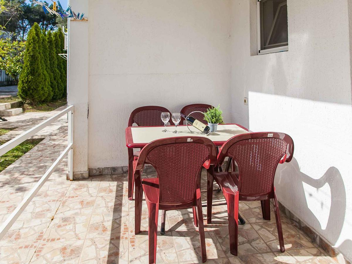 Maki Apartments - Plavi Horizonti Beach Тиват Экстерьер фото